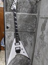 Load image into Gallery viewer, ESP LTD Arrow-1000 Electric Guitar Seymour Duncan Passive Pickups Rare w/ Case